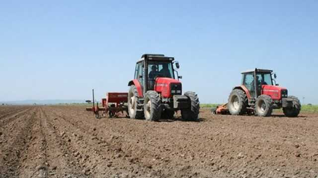 پلاک گذاری 11 هزار و 391 دستگاه از ماشین آلات کشاورزی در استان قزوین